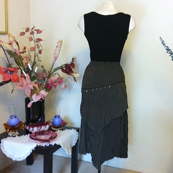 NWT Women Black 2-Layers of Tiered Lined Skirt Elastic High Waist Midi Skirts L - Picture 11 of 11